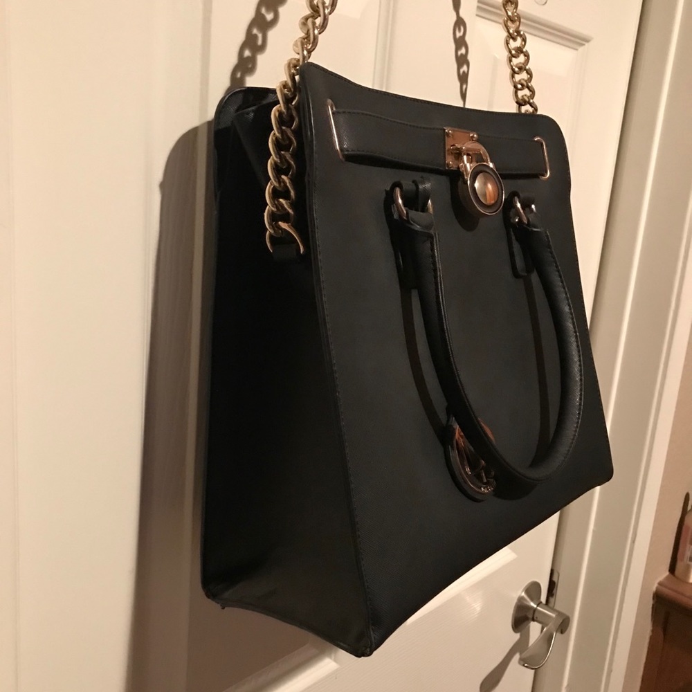 Purse - Picture 2 of 4
